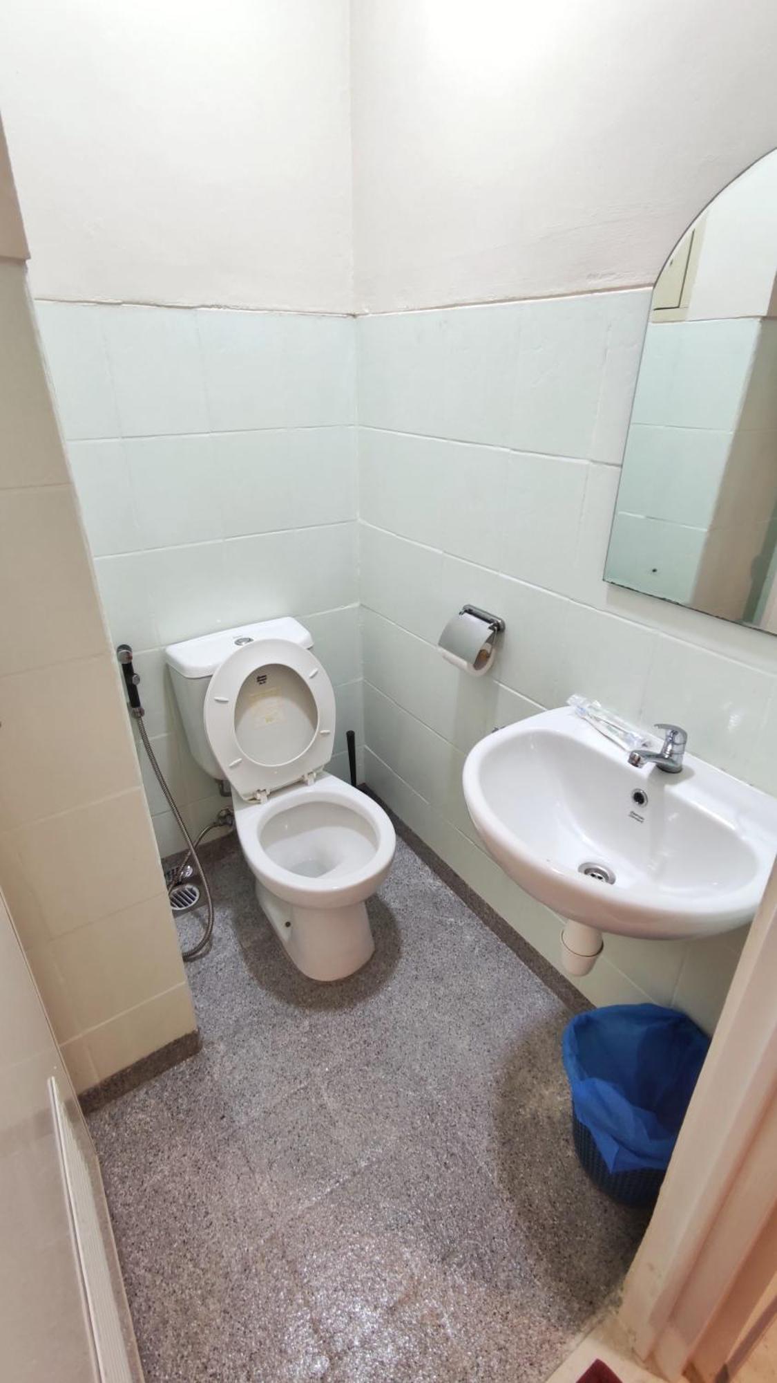 Queen Victoria Apartment Batam Szoba fotó